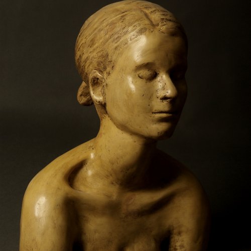 NELA – Lucie Vondrusová, sádra, 50 cm, pod vedením akad. soch. Sylvie Choisnel